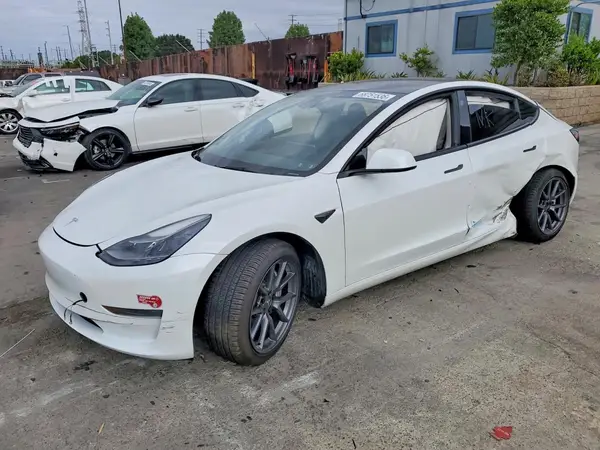 5YJ3E1EA9PF518142 — 2023 Tesla Model 3, Задняя часть (Rear End), фото до ремонта