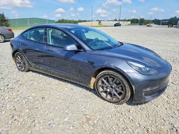 5YJ3E1EA3PF673740 — 2023 Tesla Model 3, фото 4 с аукциона Copart, Задняя часть