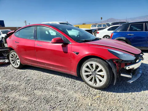 5YJ3E1EAXPF433469 — 2023 Tesla Model 3, фото 4 с аукциона Copart 14.10.2026, Повреждения со всех сторон