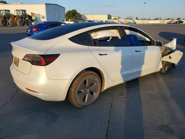 5YJ3E1EA3PF512708 — 2023 Tesla Model 3, фото 3 с аукциона Copart, Передняя часть