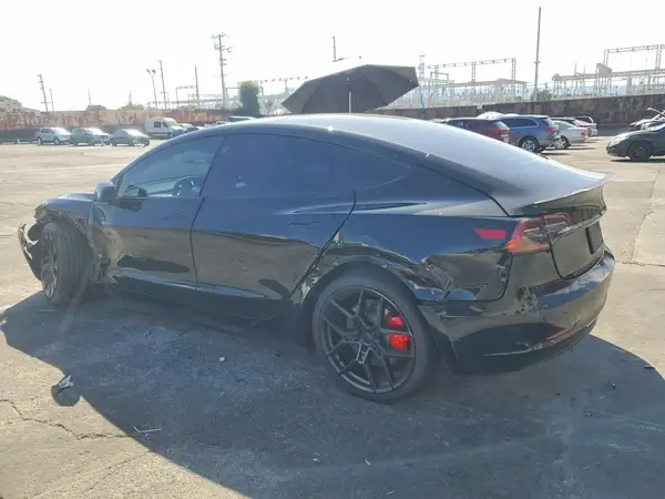5YJ3E1EC7PF410202 — 2023 Tesla Model 3, фото 2 с аукциона Copart, Передняя часть