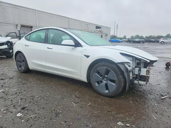 5YJ3E1EA1PF511475 — 2023 Tesla Model 3, фото 4 с аукциона Copart 14.10.2026, Передняя часть