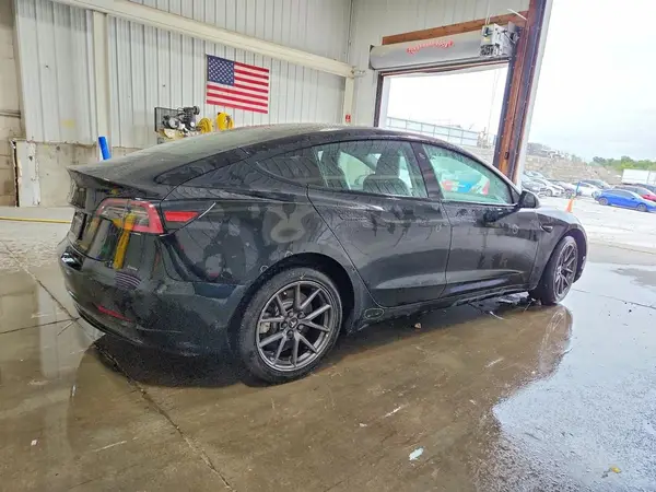 5YJ3E1EA9PF449484 — 2023 Tesla Model 3, фото 3 с аукциона Copart 30.09.2026, Передняя часть