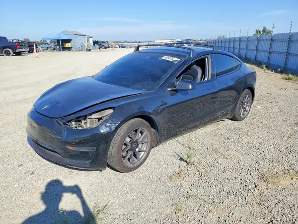 5YJ3E1EA3PF549578 — 2023 Tesla Model 3, Передняя часть (Front End), фото до ремонта