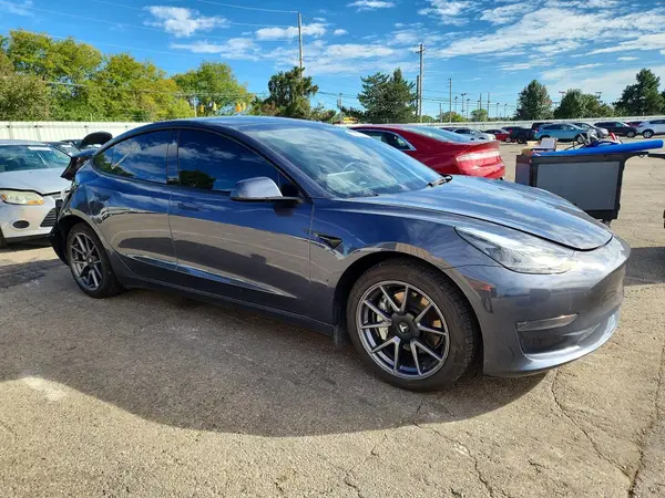 5YJ3E1EA4PF417610 — 2023 Tesla Model 3, фото 4 с аукциона Copart, Задняя часть