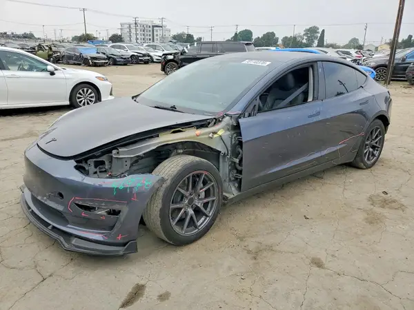 5YJ3E1EA4PF652511 — 2023 Tesla Model 3, Передняя часть (Front End), фото до ремонта