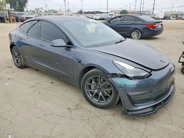 5YJ3E1EA4PF652511 — 2023 Tesla Model 3, фото 4 с аукциона Copart, Передняя часть