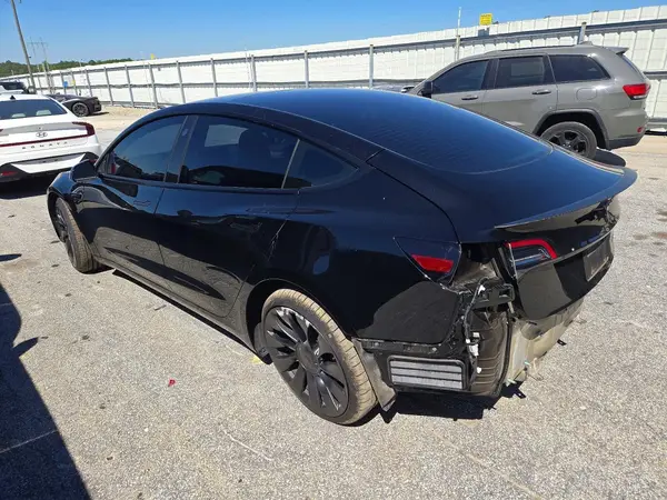 5YJ3E1EC9PF496726 — 2023 Tesla Model 3, фото 2 с аукциона Copart, Мелкие вмятины и царапины