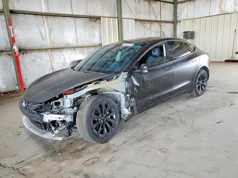 5YJ3E1EB8PF386323 — 2023 Tesla Model 3, Передняя часть (Front End), фото до ремонта