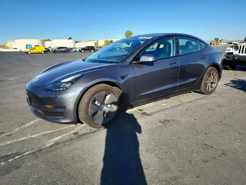 5YJ3E1EA5PF618030 — 2023 Tesla Model 3, Задняя часть (Rear End), фото до ремонта