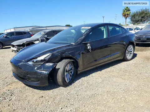 5YJ3E1EAXPF572923 — 2023 Tesla Model 3, Передняя часть, фото до ремонта