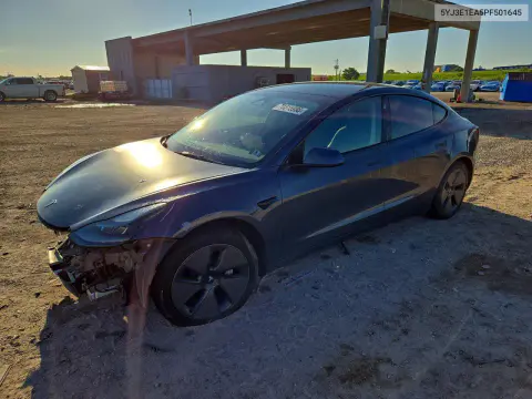 5YJ3E1EA5PF501645 — 2023 Tesla Model 3, Передняя часть, фото до ремонта