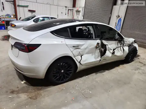 2023 Tesla Model 3 VIN 5YJ3E1EB1PF392609 фото 3