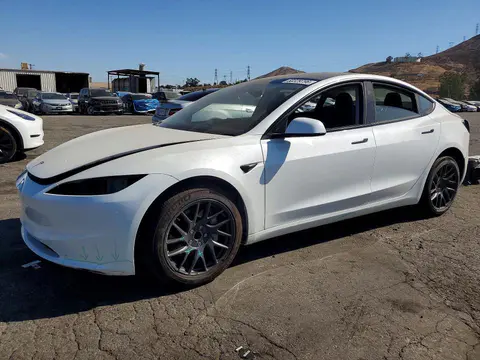 5YJ3E1EA4RF849133 — 2024 Tesla Model 3, Передняя часть (Front End), фото до ремонта