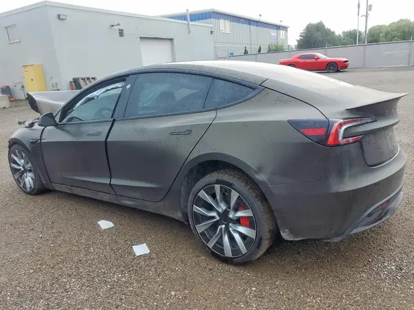LRW3E7EB6RC093617 — 2024 Tesla Model 3, фото 2 с аукциона Copart, Передняя часть