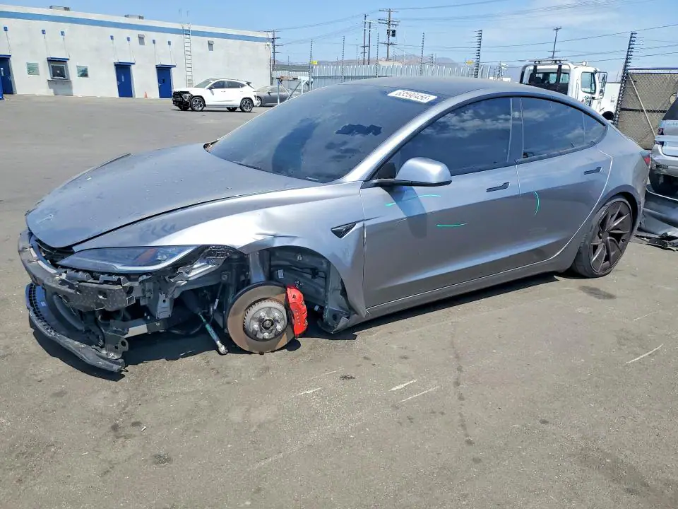 5YJ3E1ET2RF850864 Tesla Model 3 2024 — повреждение Передняя часть, фото до ремонта
