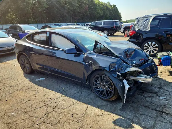 5YJ3E1EA7RF739743 — 2024 Tesla Model 3, фото 4 с аукциона Copart 13.10.2026, Передняя часть