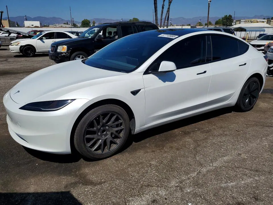 2024 Tesla MODEL 3 VIN 5YJ3E1EA8RF833985 фото 1
