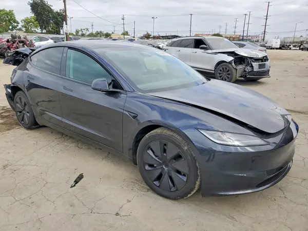 5YJ3E1EA8RF856666 — 2024 Tesla Model 3, фото 4 с аукциона Copart, Задняя часть