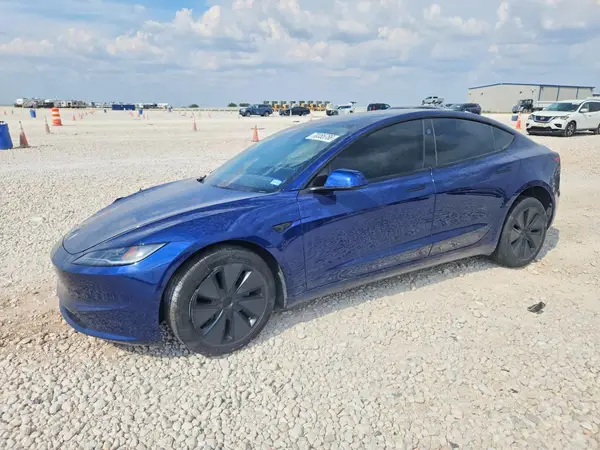 5YJ3E1EB4RF816819 — 2024 Tesla Model 3, Передняя часть (Front End), фото до ремонта