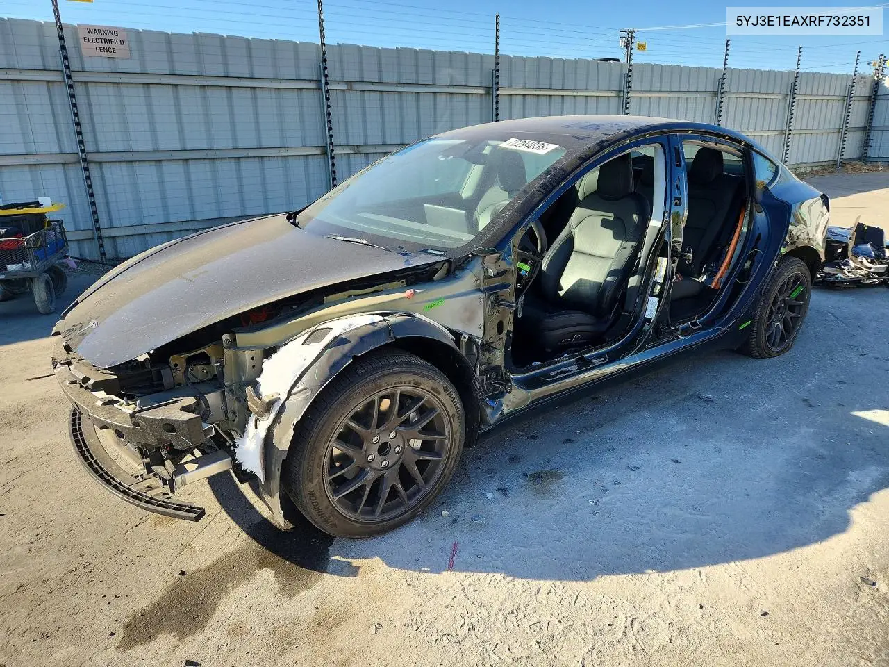 2024 Tesla Model 3 VIN 5YJ3E1EAXRF732351 фото 1