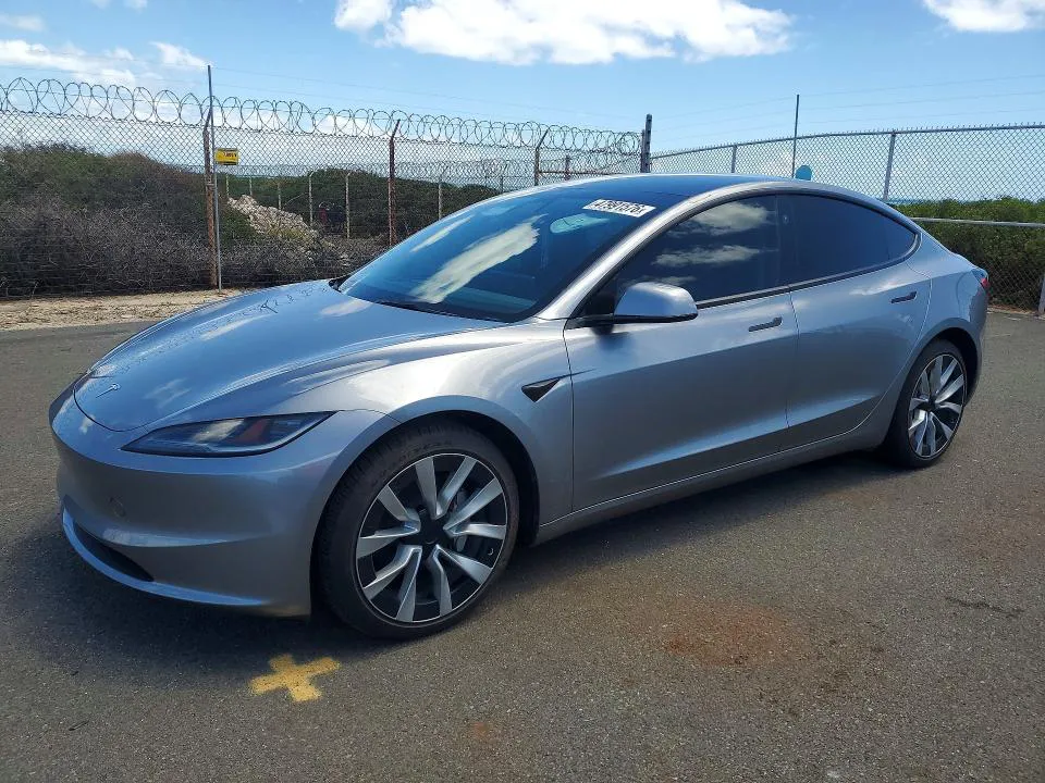 2025 TESLA MODEL 3 VIN 5YJ3E1EB0SF996757 фото 1