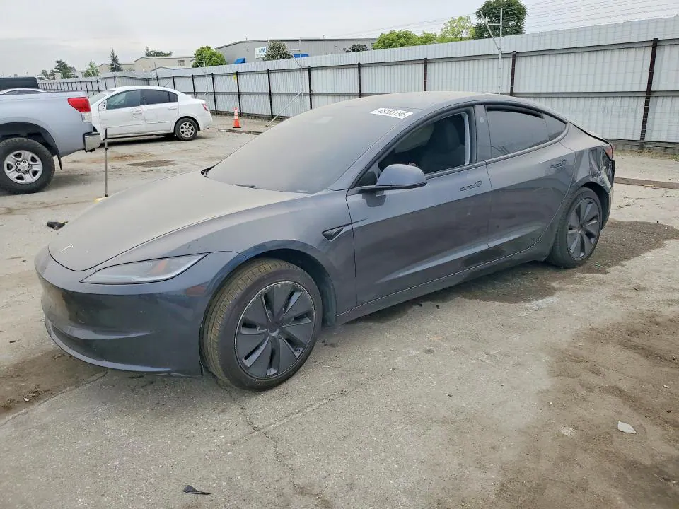 2025 Tesla MODEL 3 VIN 5YJ3E1EA7SF977761 фото 1