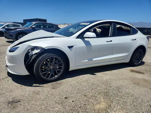 5YJ3E1EA9SF025392 — 2025 Tesla Model 3, Передняя часть (Front End), фото до ремонта