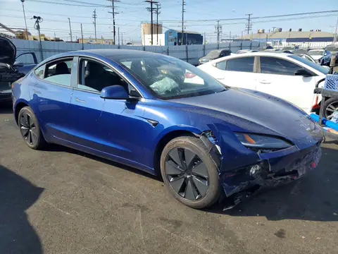 5YJ3E1EA1SF075171 — 2025 Tesla Model 3, фото 4 с аукциона Copart 30.09.2026, Передняя часть