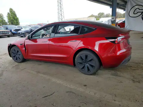 5YJ3E1EA0SF071872 — 2025 Tesla Model 3, фото 2 с аукциона Copart 29.09.2026, Передняя часть