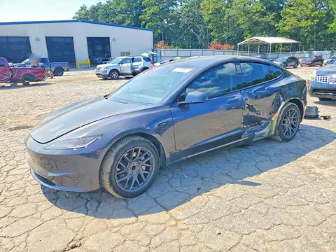 5YJ3E1EA5SF031593 — 2025 Tesla Model 3, Боковая часть (Side), фото до ремонта