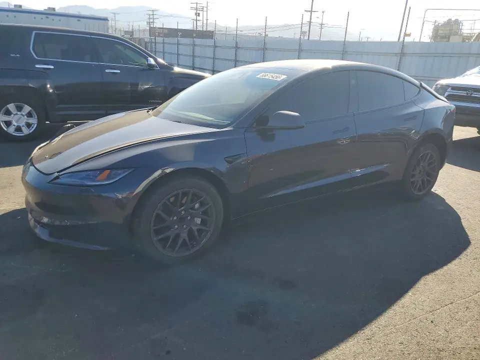 5YJ3E1EA8SF940301 Tesla Model 3 2025 — повреждение Задняя часть, фото до ремонта