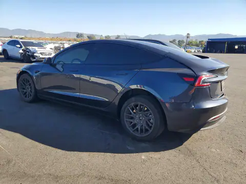 5YJ3E1EA8SF940301 — 2025 Tesla Model 3, фото 2 с аукциона Copart 30.09.2026, Задняя часть