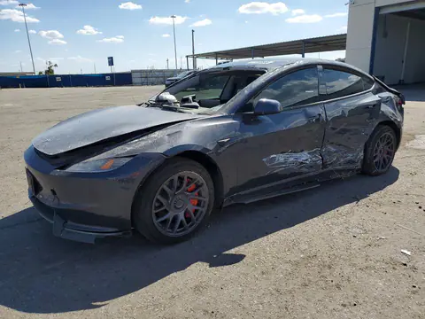 5YJ3E1EA1SF928166 — 2025 Tesla Model 3, Передняя часть (Front End), фото до ремонта