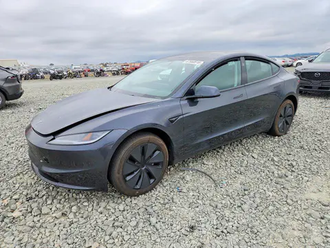 5YJ3E1EA5SF051763 — 2025 Tesla Model 3, Передняя часть (Front End), фото до ремонта