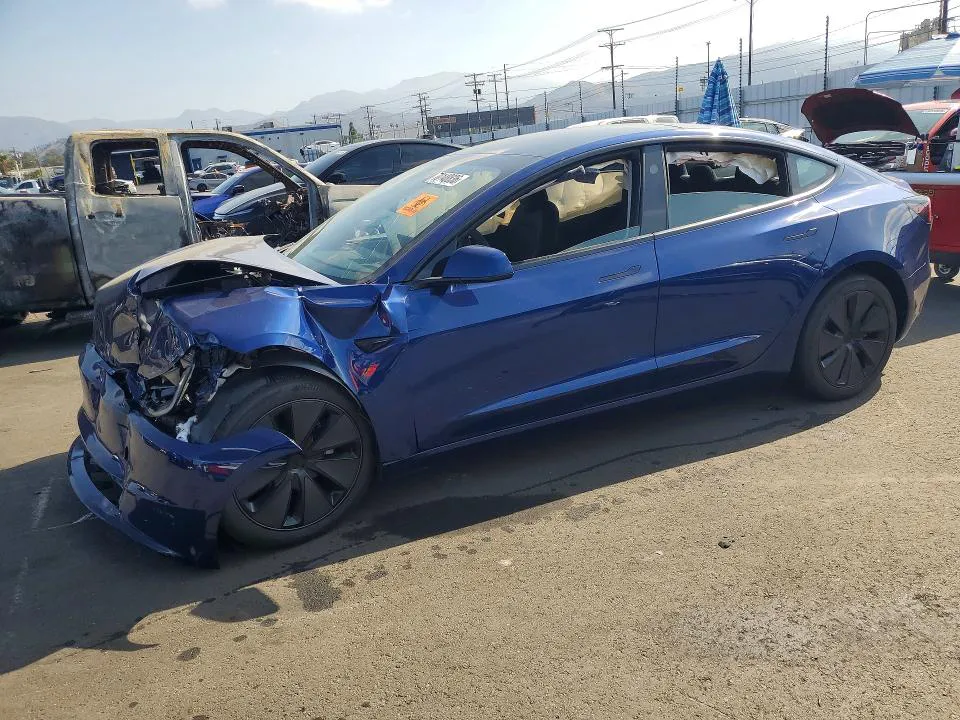 2025 Tesla MODEL 3 VIN 5YJ3E1EB4SF084004 фото 1