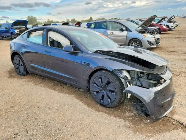 5YJ3E1EA3SF917007 — 2025 Tesla Model 3, фото 4 с аукциона Copart, Задняя часть