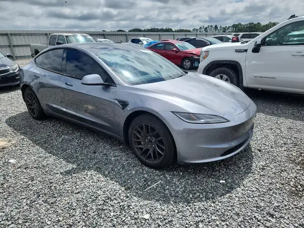 5YJ3E1EA7SF029120 — 2025 Tesla Model 3, фото 4 с аукциона Copart 02.10.2026, Задняя часть