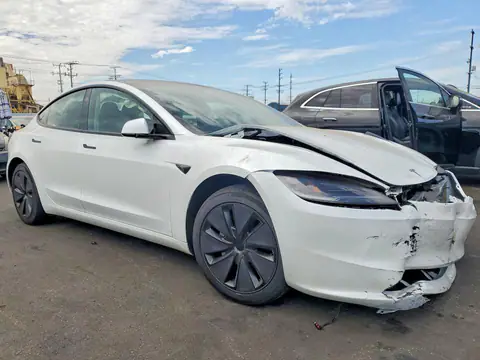 5YJ3E1EAXTF174203 — 2026 Tesla Model 3, фото 4 с аукциона Copart 30.09.2026, Передняя часть