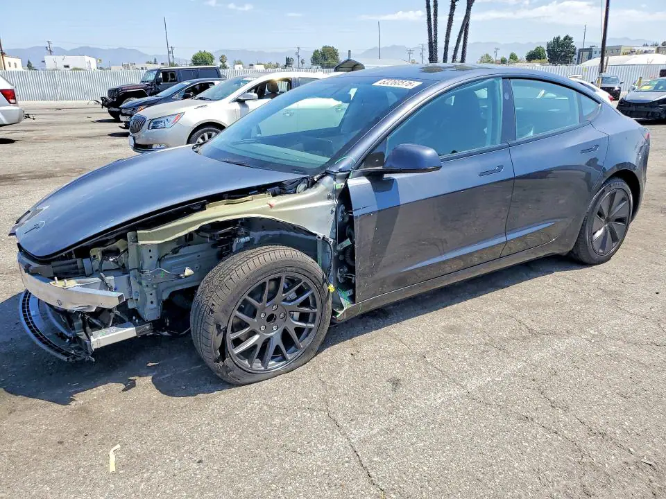 5YJ3E1EA1TF197269 Tesla Model 3 2026 — повреждение Передняя часть, фото до ремонта