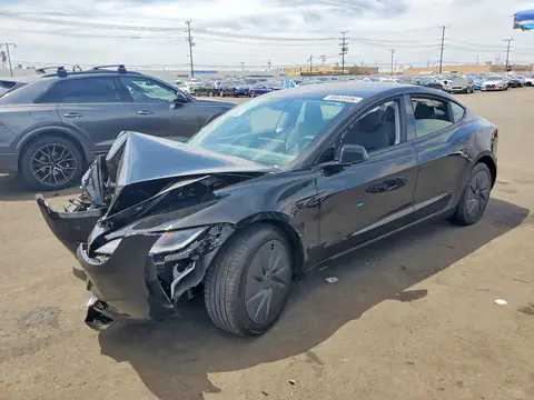 5YJ3E1EA1TF198700 — 2026 Tesla Model 3, Передняя часть (Front End), фото до ремонта