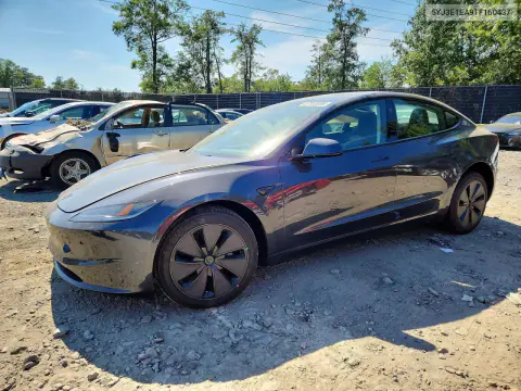 5YJ3E1EA9TF160437 — 2026 Tesla Model 3, Передняя часть, фото до ремонта