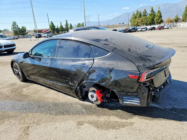 5YJ3E1ET6TF164396 — 2026 Tesla Model 3, фото 2 с аукциона Copart, Задняя часть