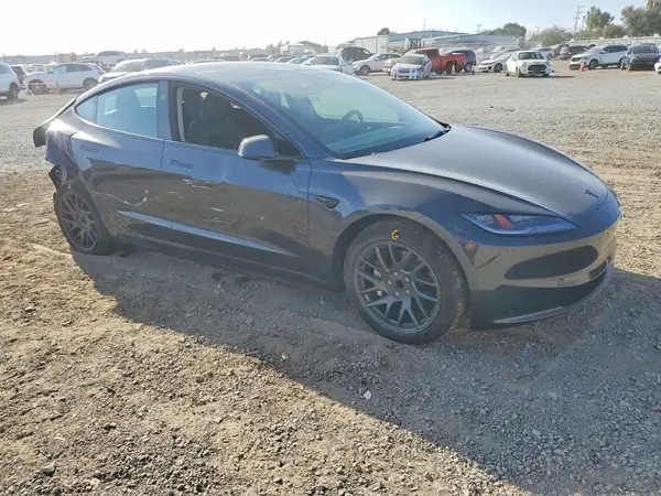 5YJ3E1EA3TF157646 — 2026 Tesla Model 3, фото 4 с аукциона Copart, Задняя часть