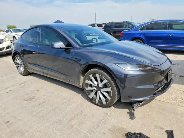 2026 TESLA MODEL 3 VIN 5YJ3E1EA3TF123545 фото 4