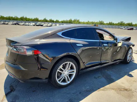 2014 Tesla MODEL S VIN 5YJSA1S12EFP45200 фото 3