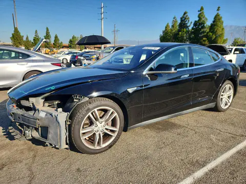 5YJSA1S15EFP44526 — 2014 Tesla Model S, Передняя часть (Front End), фото до ремонта