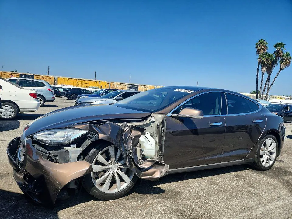 2014 Tesla MODEL S VIN 5YJSA1H16EFP61004 фото 1