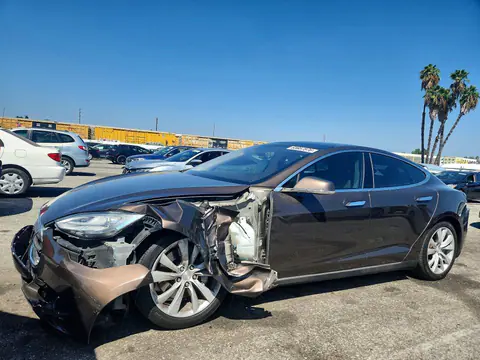 5YJSA1H16EFP61004 — 2014 Tesla Model S, Передняя часть (Front End), фото до ремонта