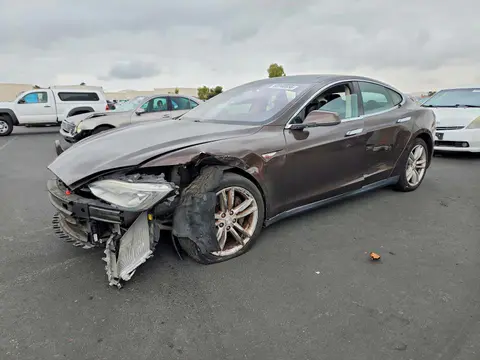 5YJSA1S17EFP29414 — 2014 Tesla Model S, Передняя часть (Front End), фото до ремонта